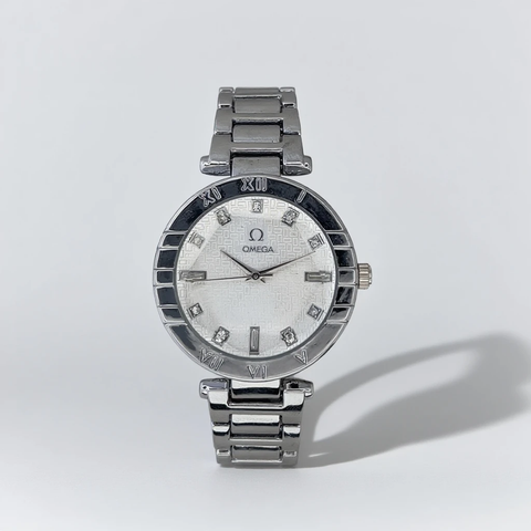 Omega Women's Premium Luxury Watch – Timeless Beauty. Unmatched Precision.