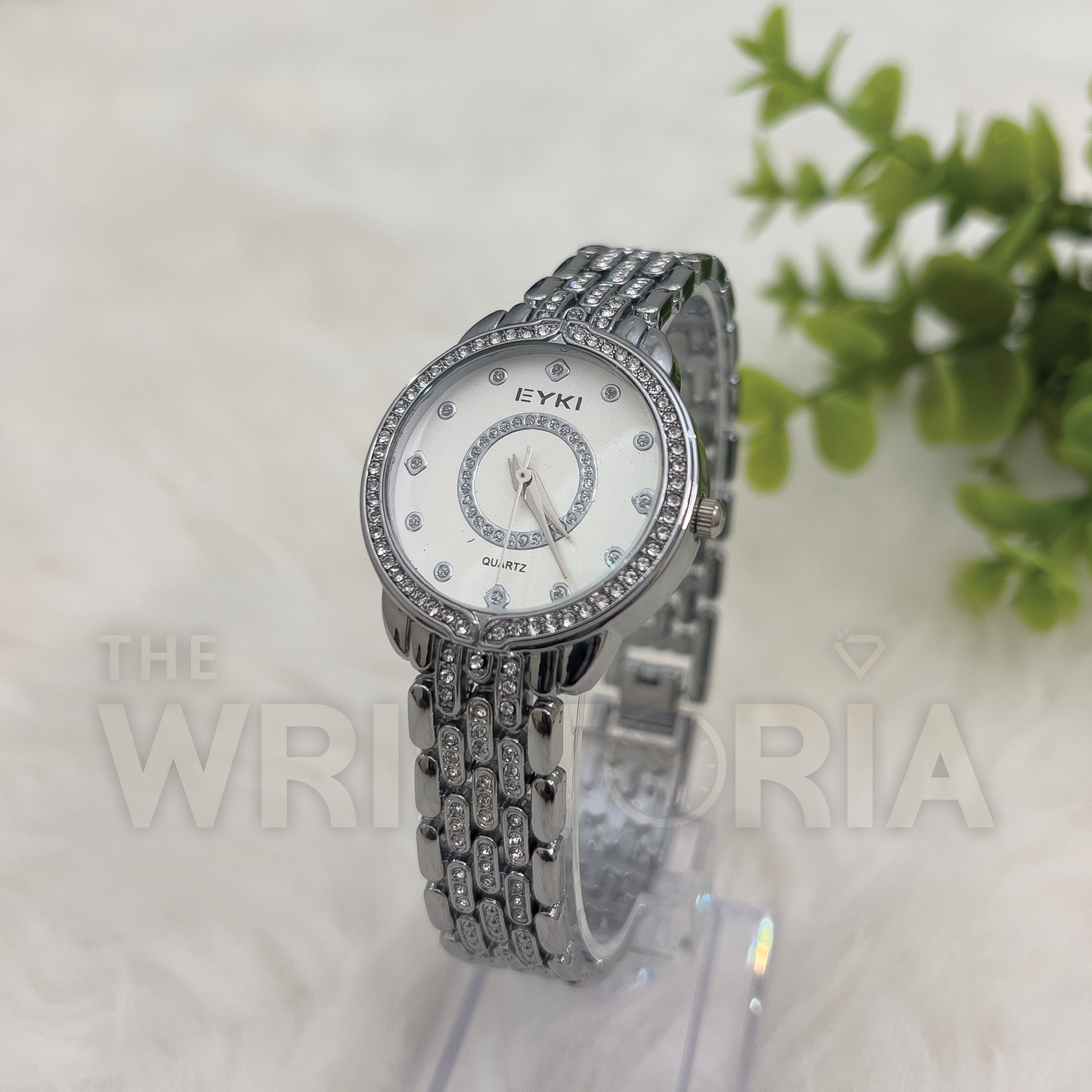 EYKI Silver Serenity
